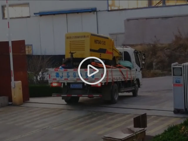 山東力源機械40細(xì)石混凝土泵廠家發(fā)貨，發(fā)往寧波走起來